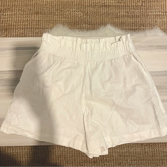 Express Super High Waisted Linen Blend Pull on Paperbag Shorts - Picture 6 of 6